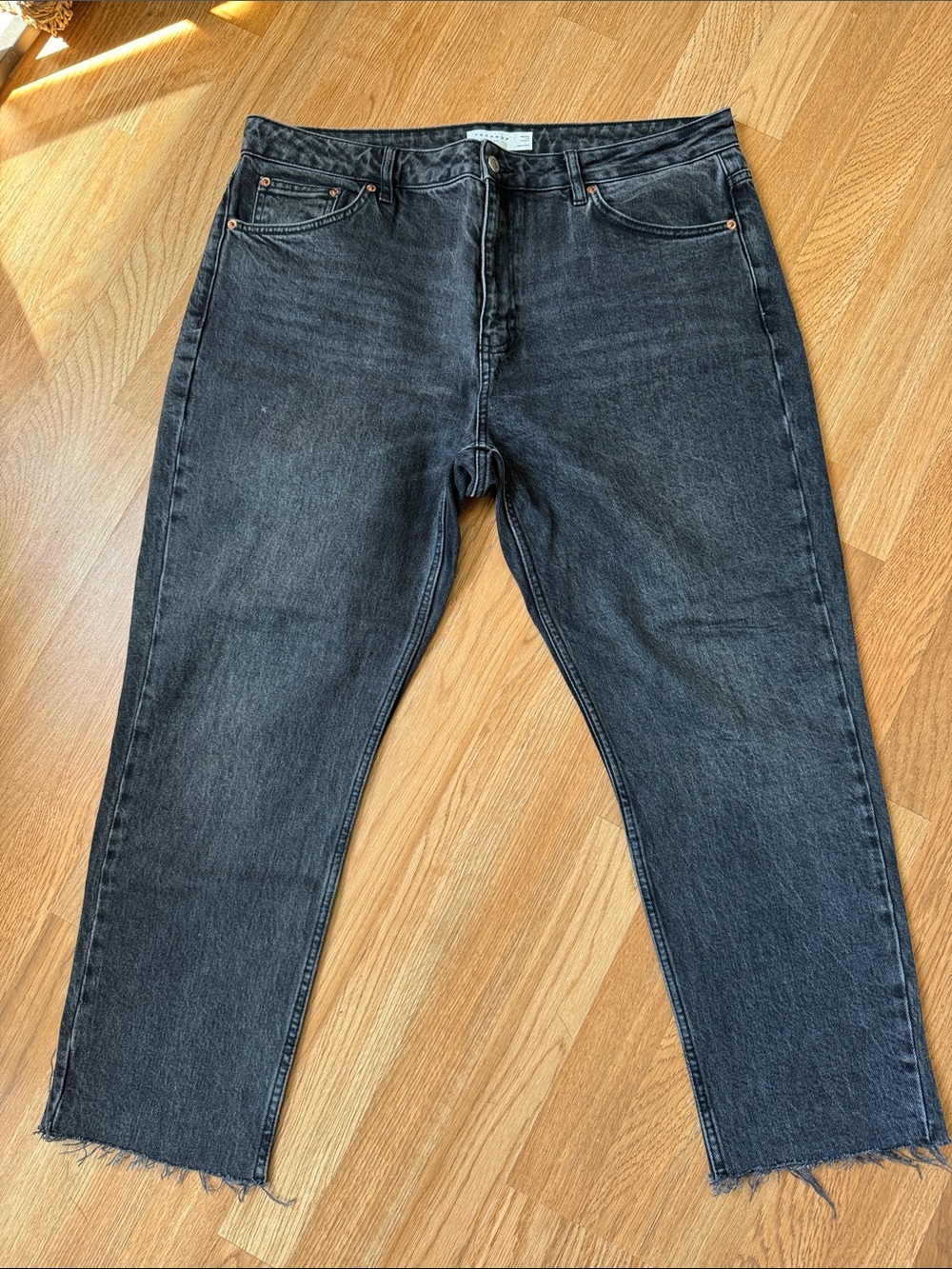 Topshop Men’s Black Washed Relaxed Jeans